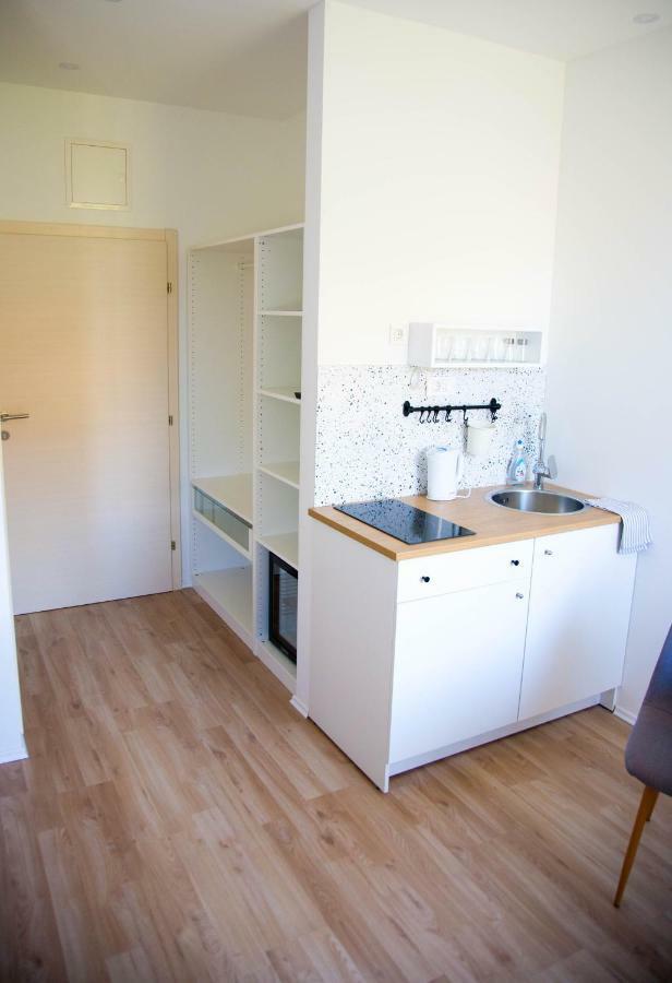 Soukki Town Centre Suites 1 Сплит Екстериор снимка